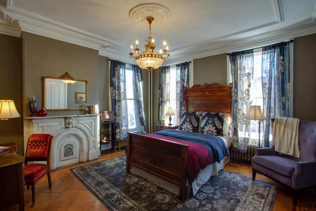 Akwaaba Mansion Bed & Breakfast New York Exterior photo