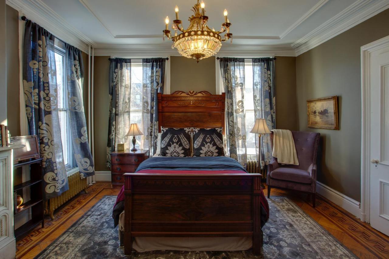 Akwaaba Mansion Bed & Breakfast New York Exterior photo